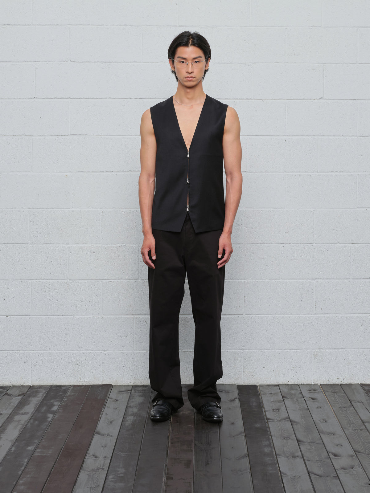 Neutral Vest (Black)