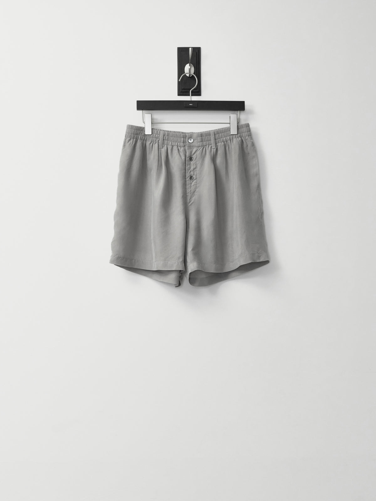 Sofa Shorts (Silver)